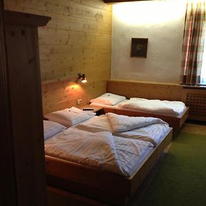 Dreibettzimmer